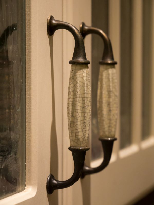 Cabinet Handle Replacement